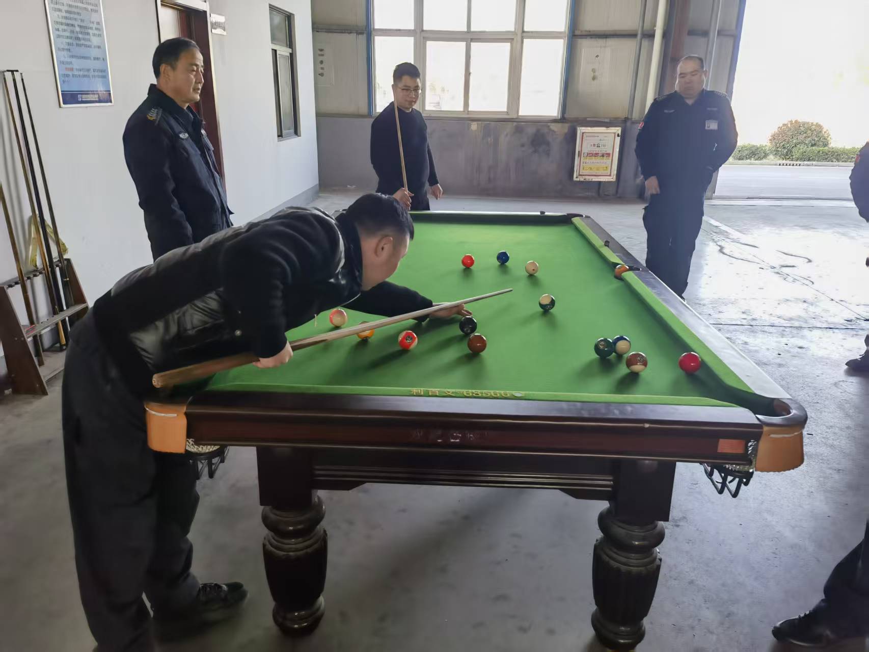 台球.jpg